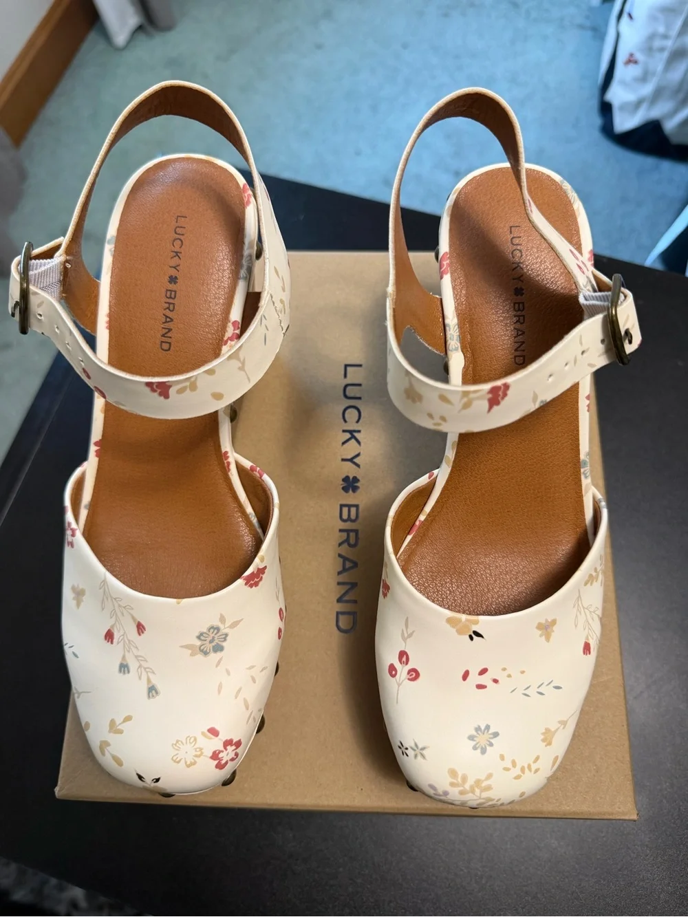 Lucky Brand Cream Floral Platform Wedge Sandals